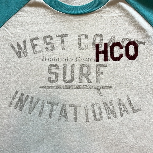 Vintage Hollister LG T-Shirt - Picture 3 of 6